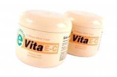 Naturally Vita E cream